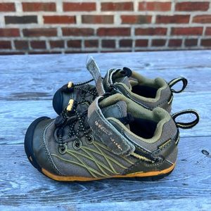 Keen hiking shoes